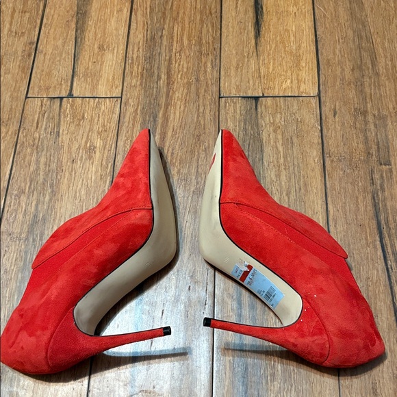 Guess Women’s Red Heel Booties Size 11 M Brand New Shoes - Picture 6 of 11